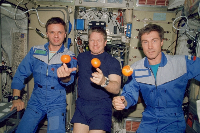 Tripulación original de la ISS: el estadunidense Bill Shepherd y los rusos Sergei Krikalev y Yuri Gidzenko